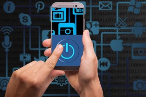 【玩家必备技术】“和微信好友玩跑得快有挂是真是假!详细开挂教程